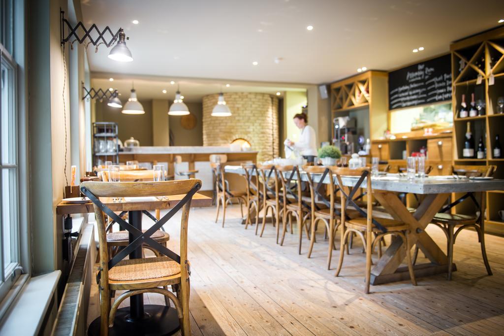 The Grosvenor Arms Hotel Shaftesbury Exterior photo