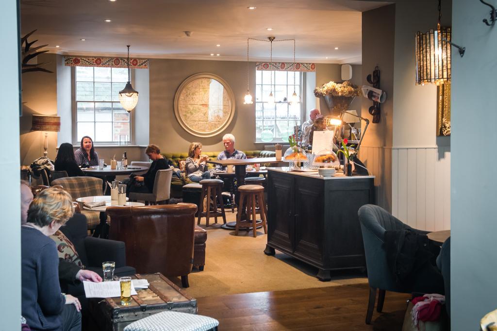 The Grosvenor Arms Hotel Shaftesbury Exterior photo