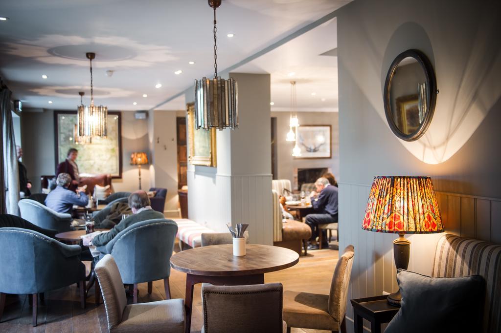 The Grosvenor Arms Hotel Shaftesbury Exterior photo